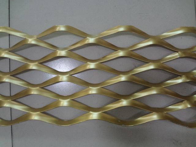 <b>金色铝板网吊顶材料图</b>